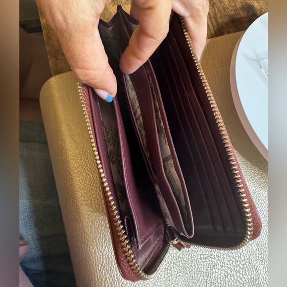 PRISTINE Vivienne Westwood Long Zip Round Wallet in Dusty Rose Saffiano - Picture 17 of 17